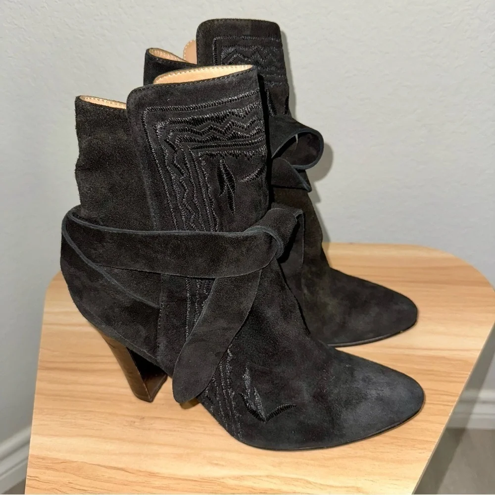 Ulla Johnson Black Aggie Embroidered Pattern Booties Boots Size 38/8